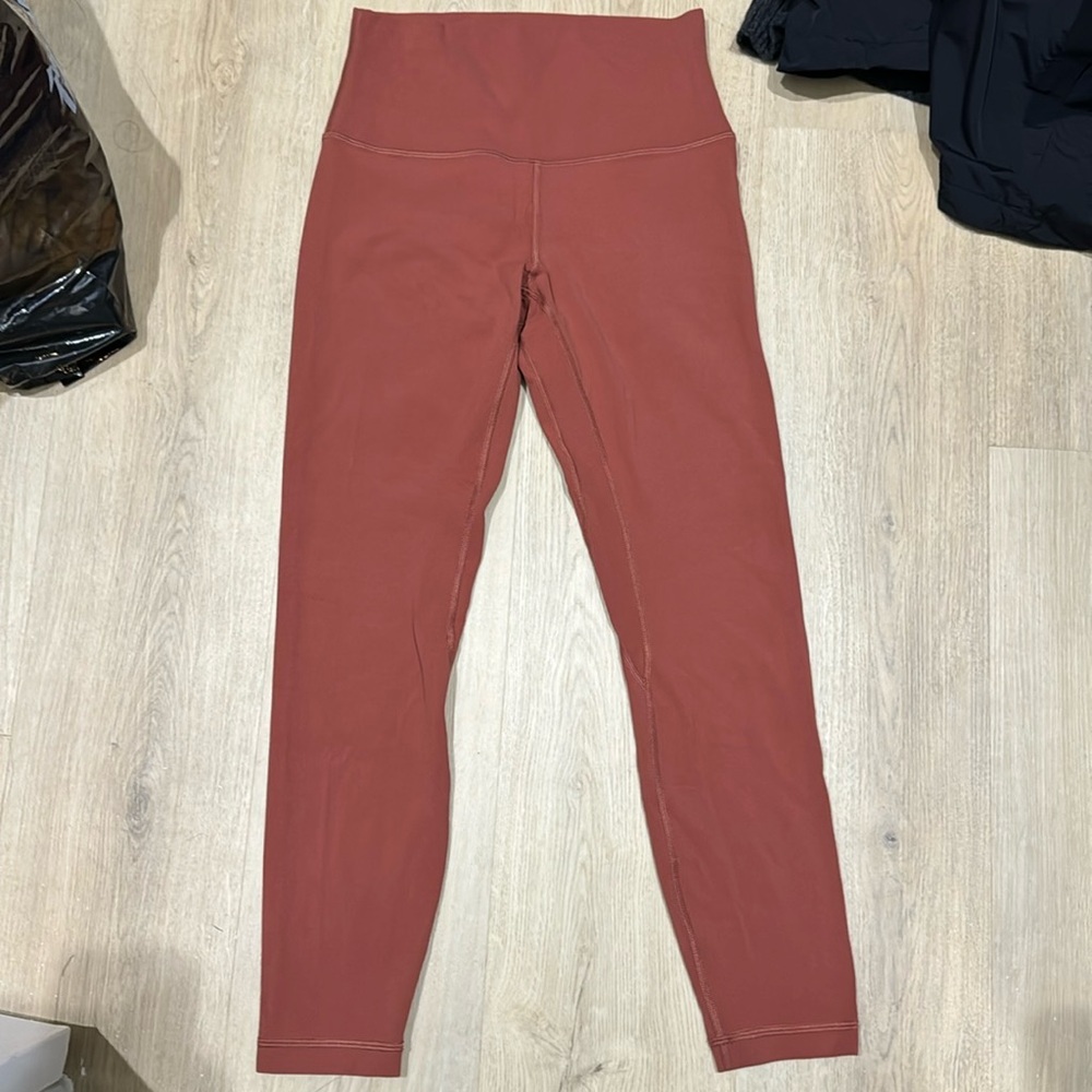 (SOLD) Lululemon Align high rise 25”